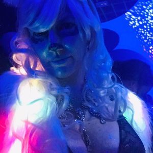 Meet your Posher, Rose